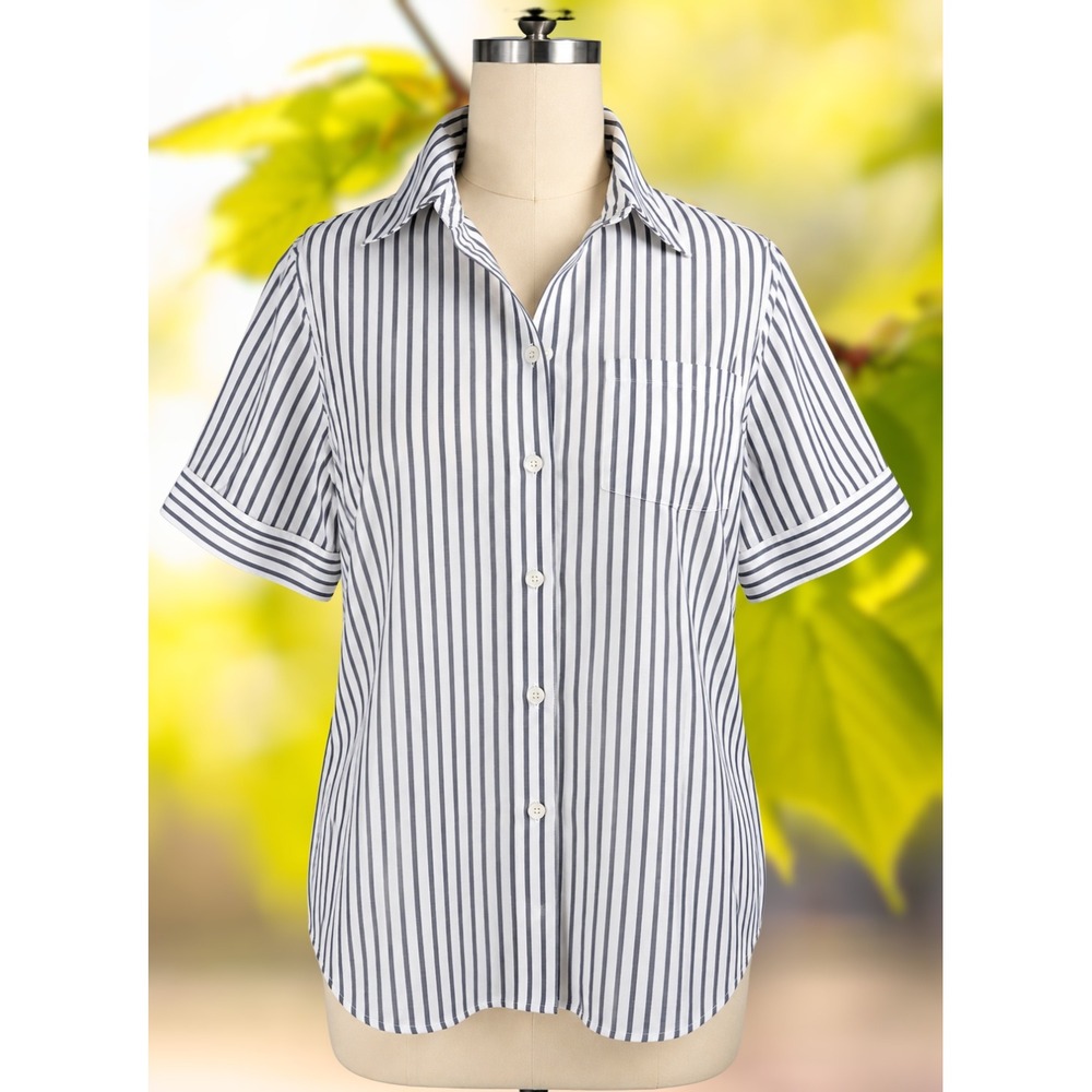 Jones New York Woman 1X Striped Button Down Shirt Short Sleeve Cotton white grey